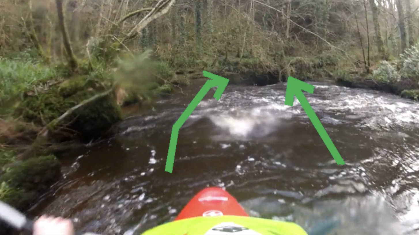 Clare Glens V Drop River Guide showing lines to take. Created by University of Limerick Kayak Club.
